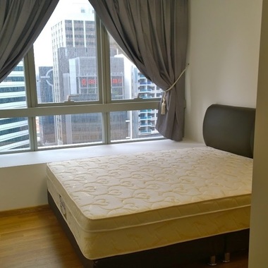Comfy Queen Room, City View with Outdoor balcony ,Utilities Included