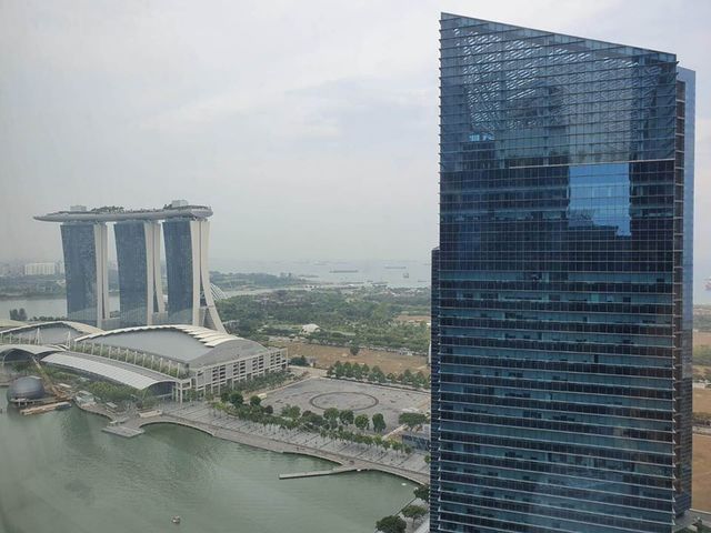 Fully Furnished Amazing Full Marina Bay view Premium room @ heart of CBD