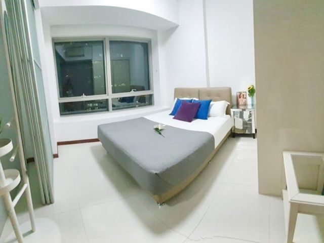 Fully Furnished Amazing Full Marina Bay view Premium room @ heart of CBD