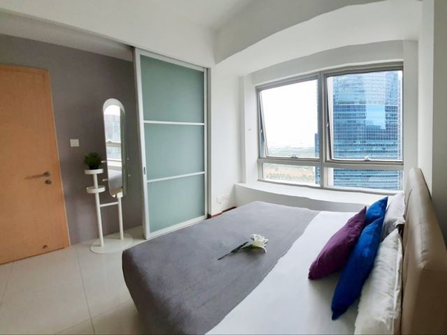 Fully Furnished Amazing Full Marina Bay view Premium room @ heart of CBD