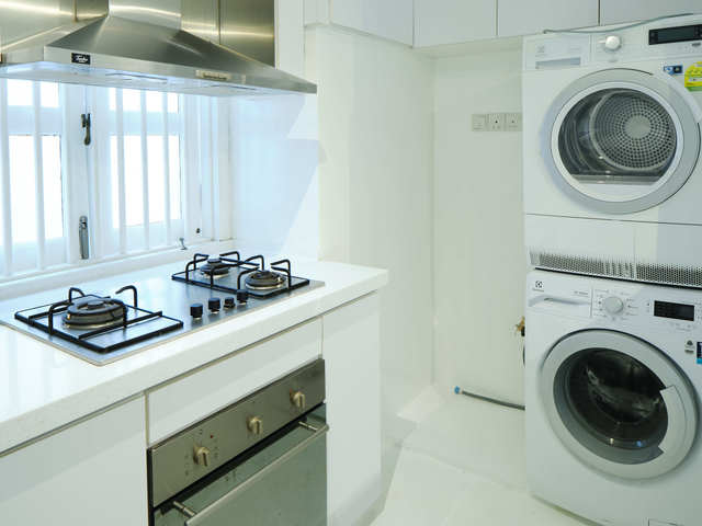 Alpine Studio - Co-living in a Heritage Home!