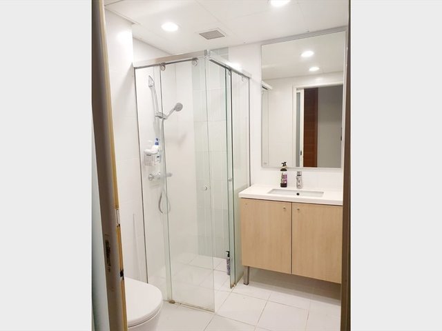 Cozy / Expats Friendly Queen Room .Nearby Raffles place MRT - Virtual Viewing