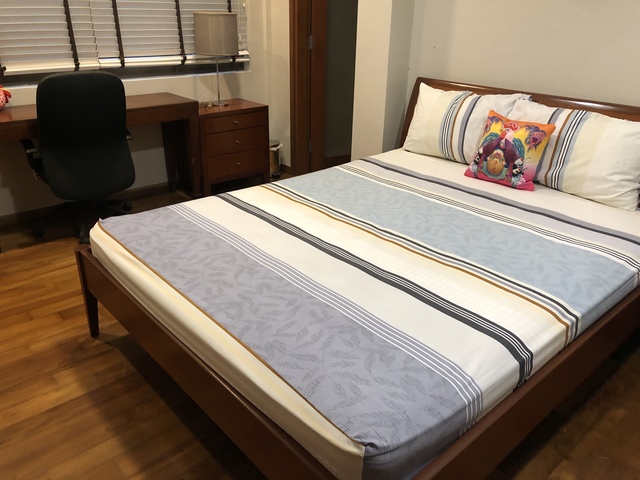 Room for rent at 6th ave