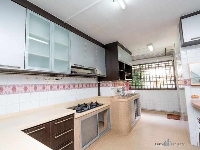 528 Serangoon North Ave 4 (s) 550528 Avalaible 24th May 长期出租/没有屋主/可以煮/可以HDB报地址 long Term rent