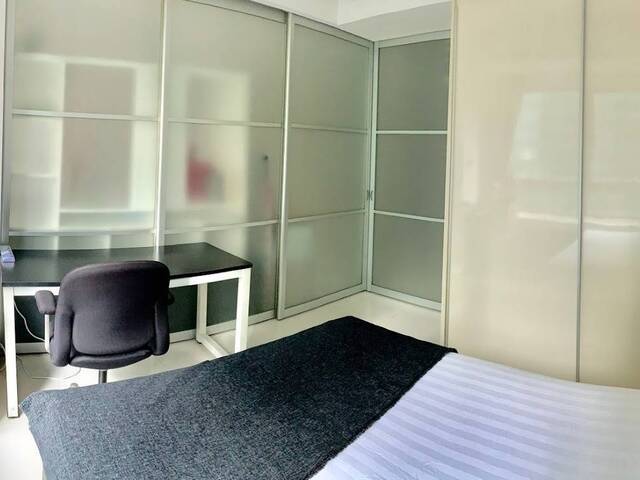 Full Furnish 2 Bedder Unit with 2 Bathrooms & Kitchen - MBFC, Shenton way, MBS