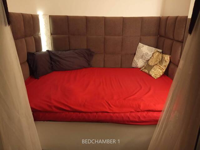 Rare 3 Bedroom, Residential + Home Office, Utilities and WiFi Included
