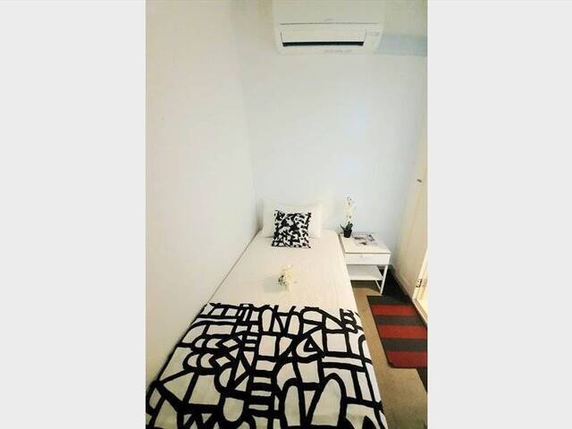 Expats Environment - Cosy Pocket Room @ Central Business District - Downtown Line