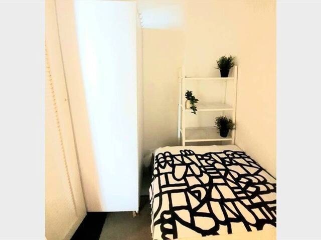 Expats Environment - Cosy Pocket Room @ Central Business District - Downtown Line
