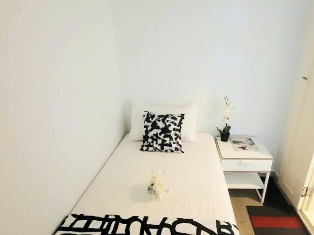 Expats Environment - Cosy Pocket Room @ Central Business District - Downtown Line