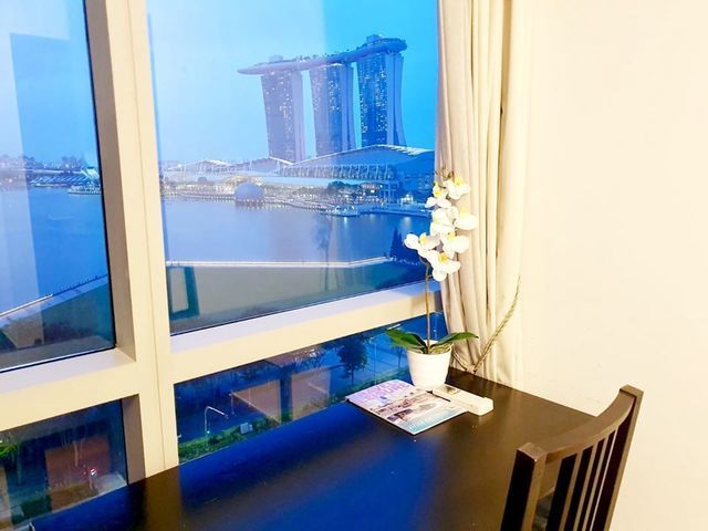 Marina Boulevard - Queen Room for Rent - Immediate Available !
