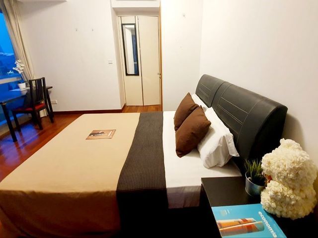 Marina Boulevard - Queen Room for Rent - Immediate Available !