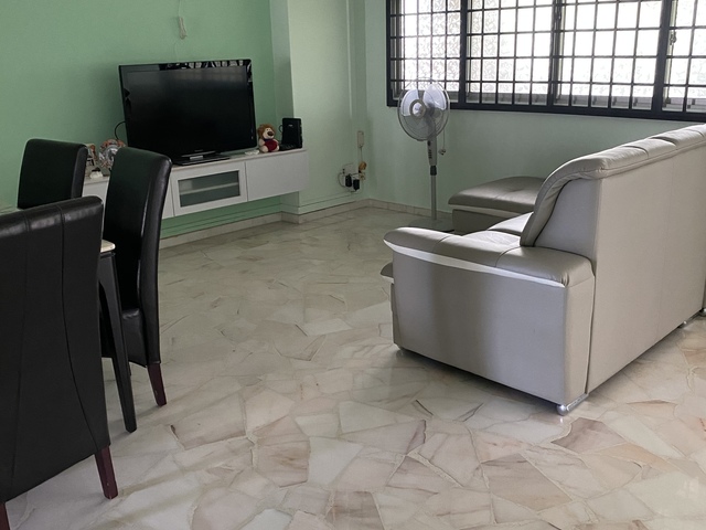 Newly renovated, 5 mins walk to Marsiling mrt