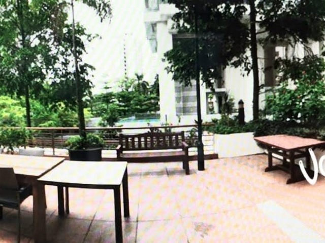 River Valley - Queen Room Near Great World City