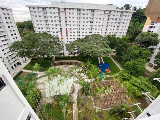 Female room for rent or Sharing