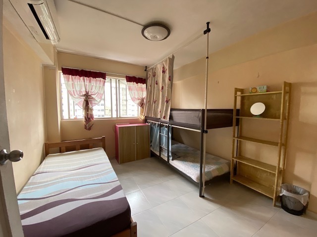 Female room for rent or Sharing