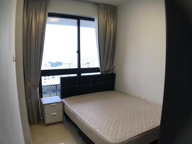 Common room with own bathroom in 2br Balestier condo