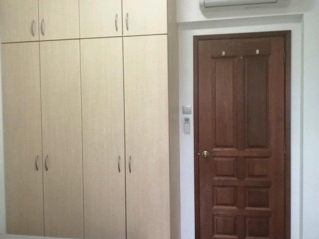 Carissa Park - Cozy common bedroom with guest bathroom located in a private, peaceful neighbourhood.