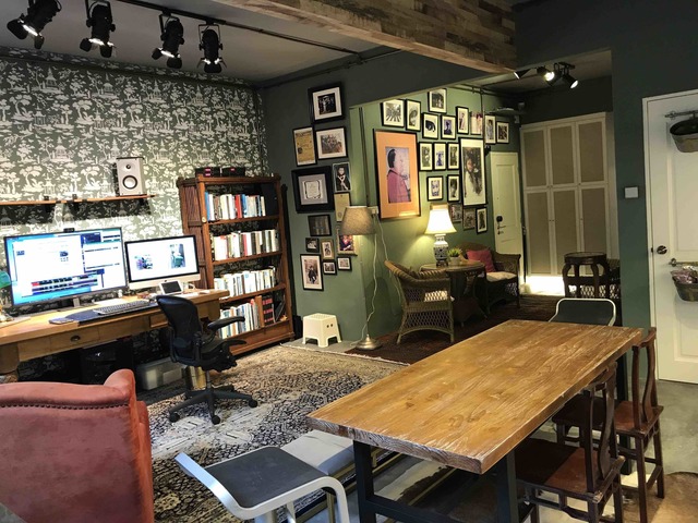 Unique loft style walk up apt in heart of Tanjong Pagar by Shenton Way $3,880