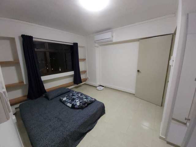 Master bedroom for rent