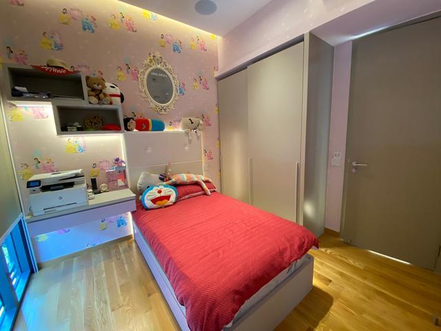 Luxurious Room For Rent