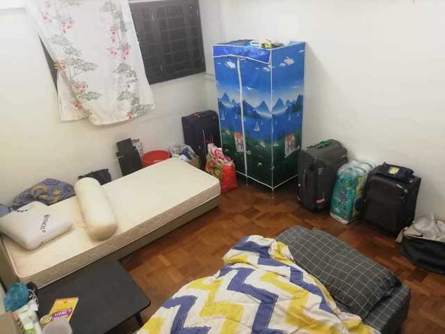 Shared room with 1 male available at toa payoh