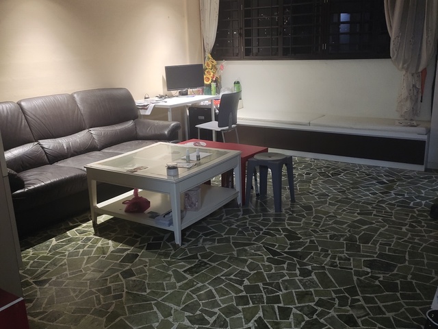 Shared room with 1 male available at toa payoh