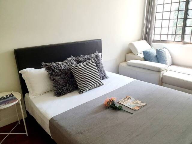 En-suite Master Room - Near Tiong Bahru / Harbour Front!