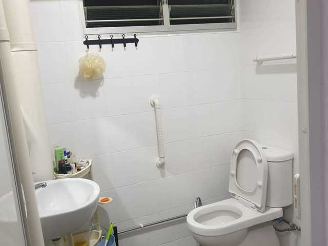 Room for rent/sharing