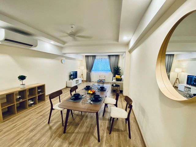 Spacious Master Bedroom @ Novena - Balestier Road