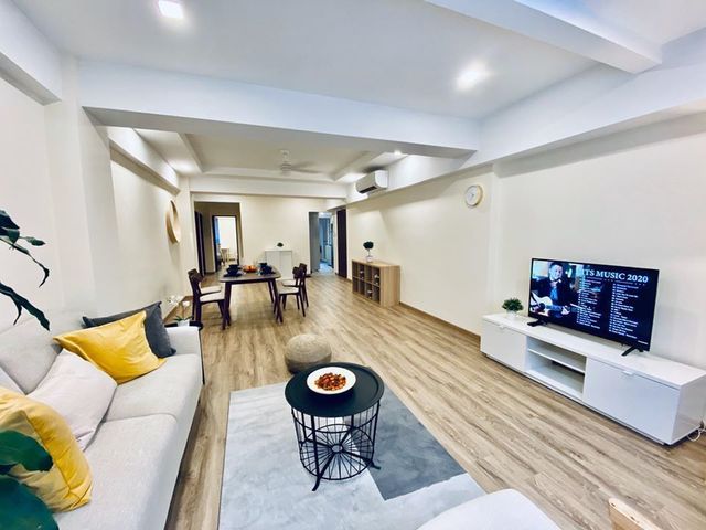 Spacious Master Bedroom @ Novena - Balestier Road