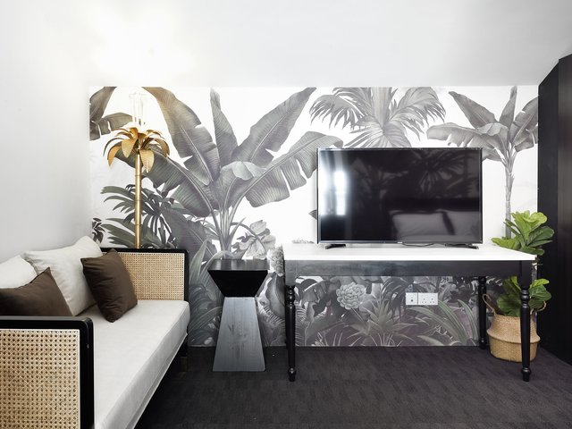 Rochester Studio - Co-living in a Heritage Home!