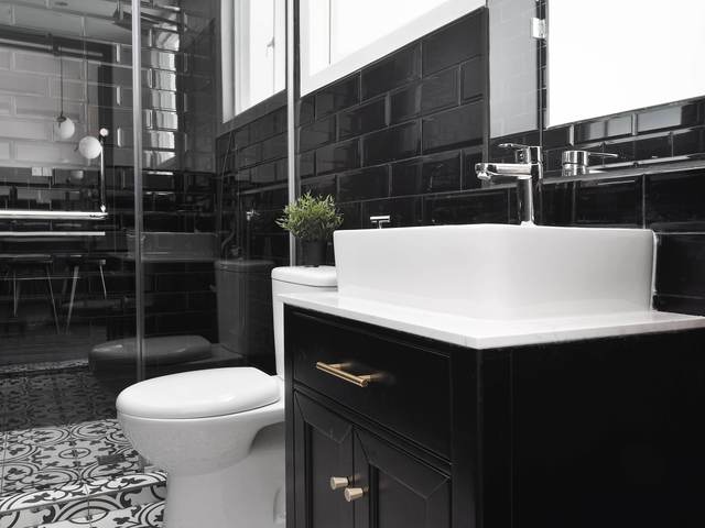 Rochester Studio - Co-living in a Heritage Home!