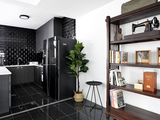 Rochester Studio - Co-living in a Heritage Home!