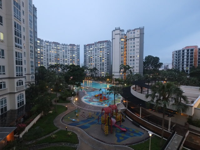 Common room in a 2 bedroom condo