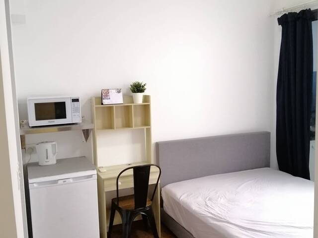 Condo Studio/ One Bedroom (Full Privacy)