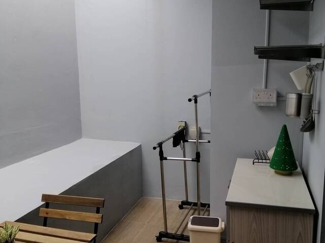 Condo Studio/ One Bedroom (Full Privacy)