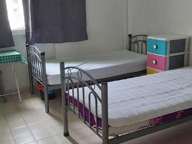 HOUGANG MRT (NE14) BED SPACE (TWIN SHARING) FOR MALE
