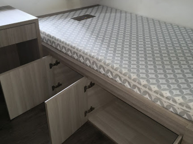 Condo Apartment - Common Room with dedicated washroom for Rental