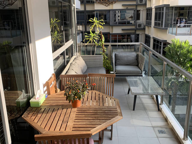 Spacious room with pool view & new mattress @Aljunied (all-inclusive); bright, quiet; no agent fee