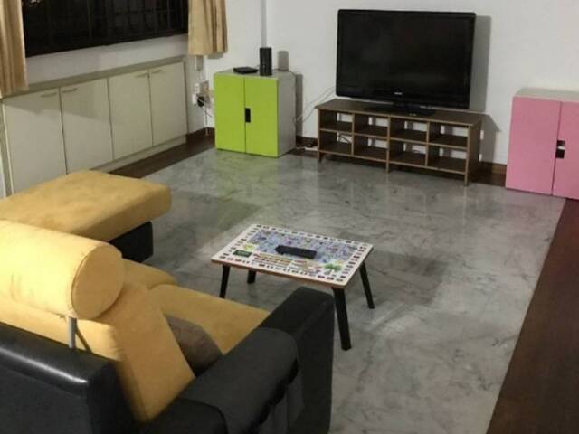 TAMPINES MRT (EW2/DT32) HDB WHOLE UNIT 3+1 FOR RENT