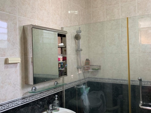 Master Bedroom in Tampines/East