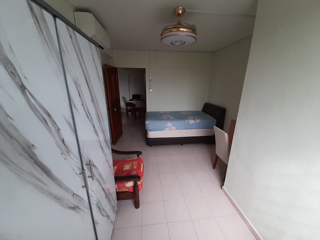 Common Room For Rent