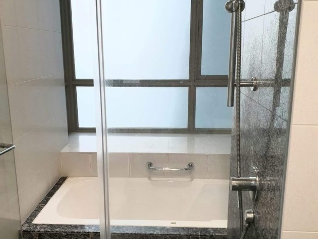 Tanah Merah Mrt - Big En-suite Master Room