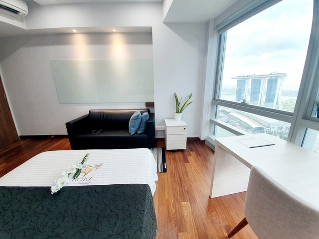 Virtual View Now - CBD Downtown MRT Big Queen Room - Raffles place MRT
