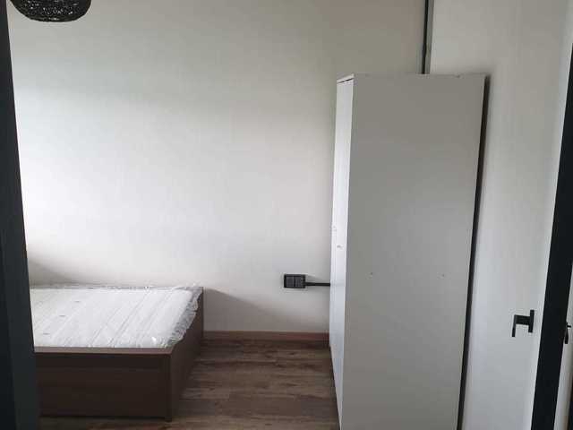 Common Room for Rent in HDB- for Single Female
