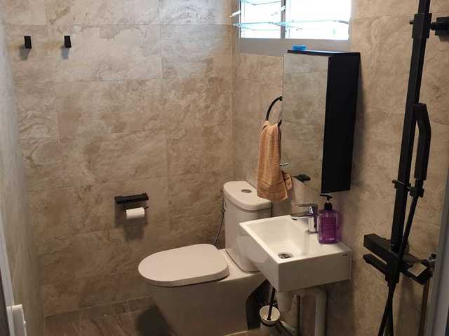 Common Room for Rent in HDB- for Single Female