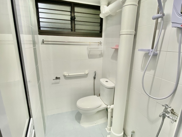 586 Ang Mo Kio Ave 3 $900 for 2person | 01 Aug 2021