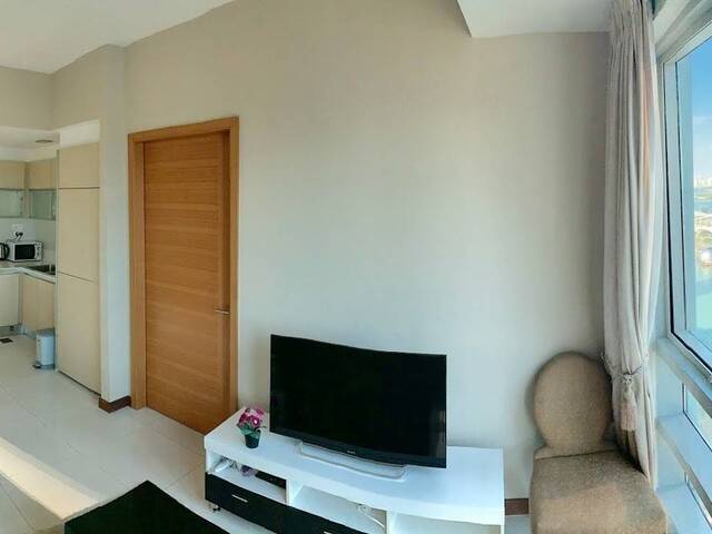 Stunning Marina Bay Sands View - 1 Bedroom unit with Equipped Kitchen !!!