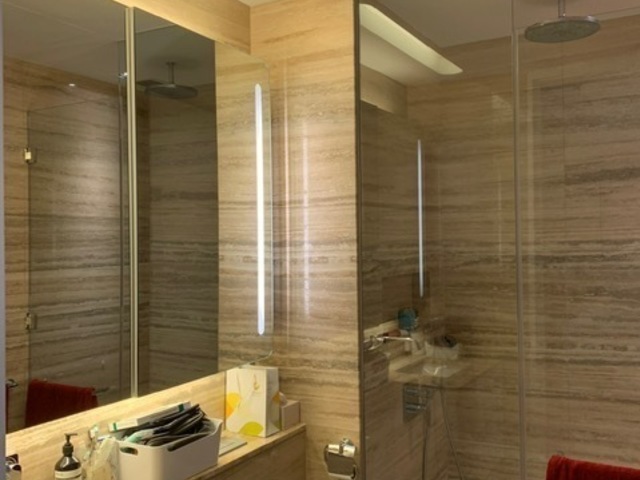 Near Somerset MRT/Orchard Road Condo unit for lease