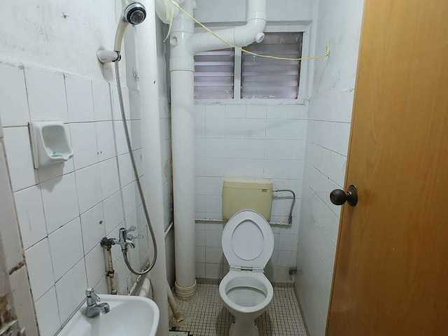 Near outram park mrt sharecommon room for rent /price all in